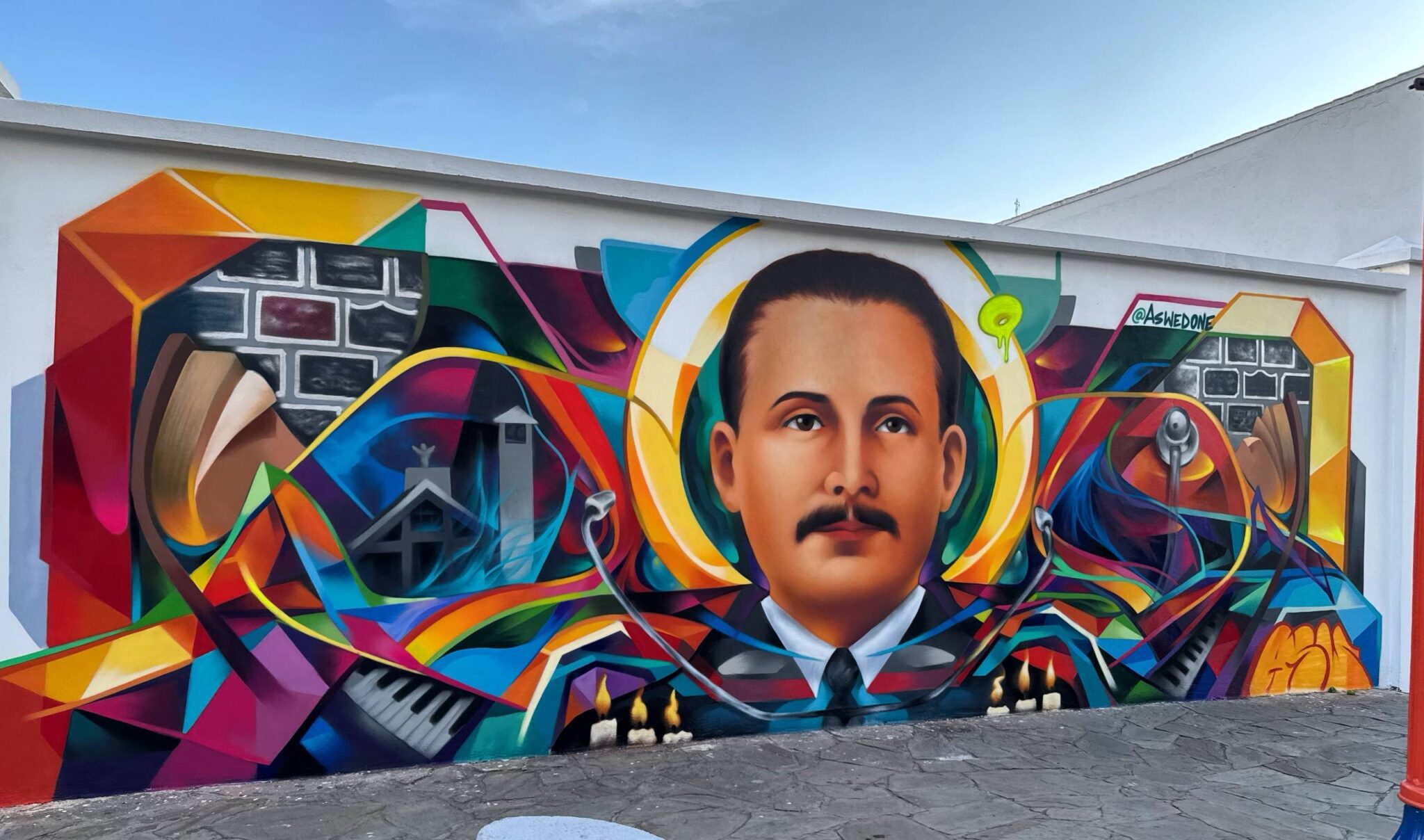 mural José Gregorio Hernández valencia centro colorido spray aswed